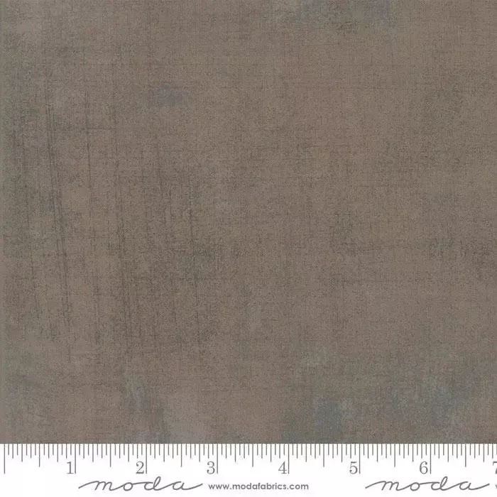373 Maven Taupe Moda Grunge – Fat Quarter